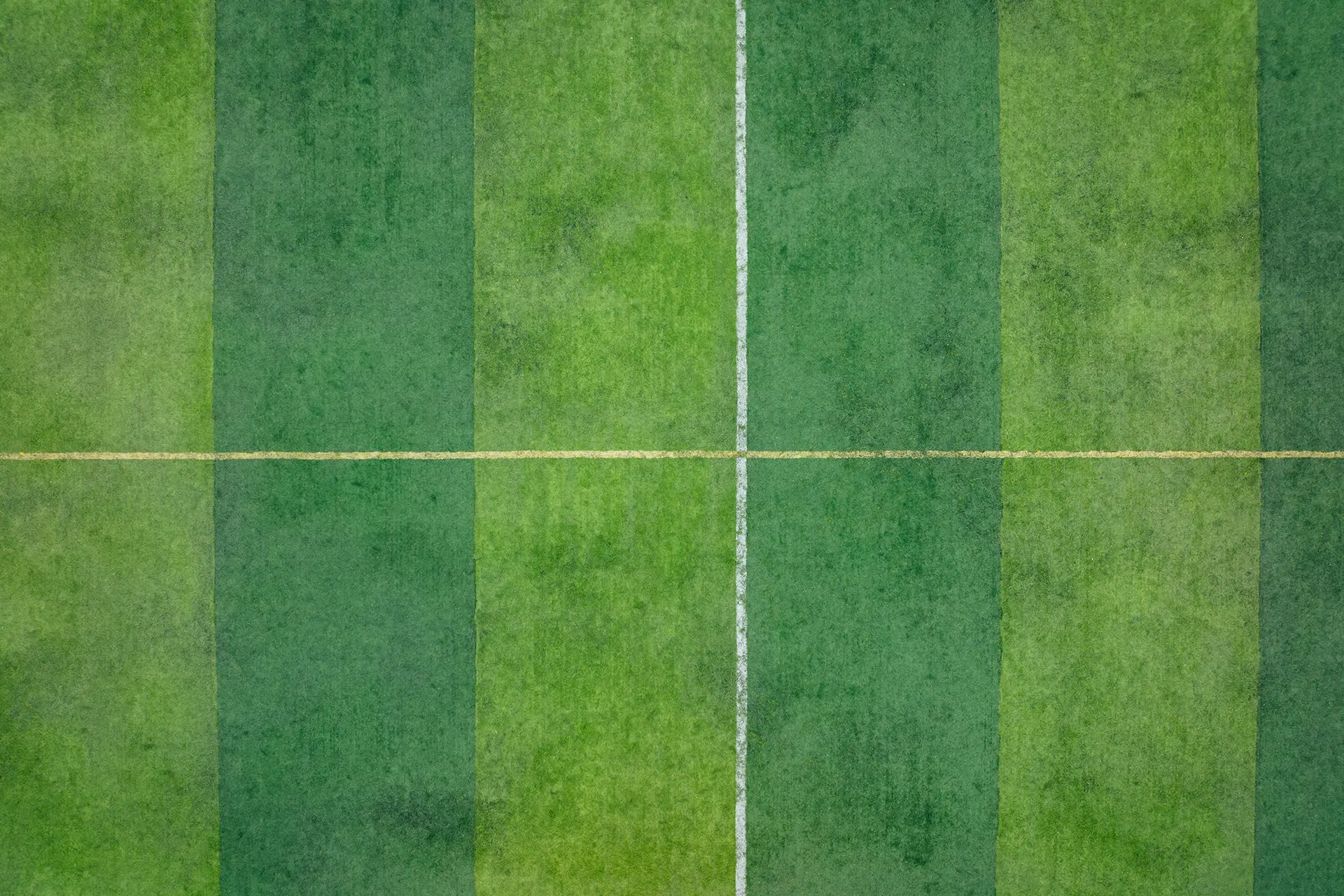 ragbi sahası denetimi aerial view of football field 2024 12 06 06 43 53 utc