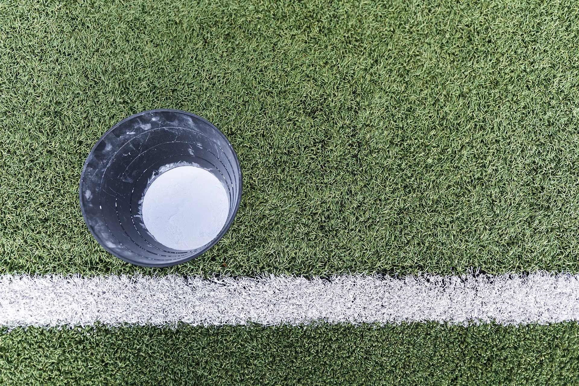 futbol sahası denetimi 11 futbol sahası denetimi bucket with chalk on lawn 2025 04 03 08 03 22 utc 1