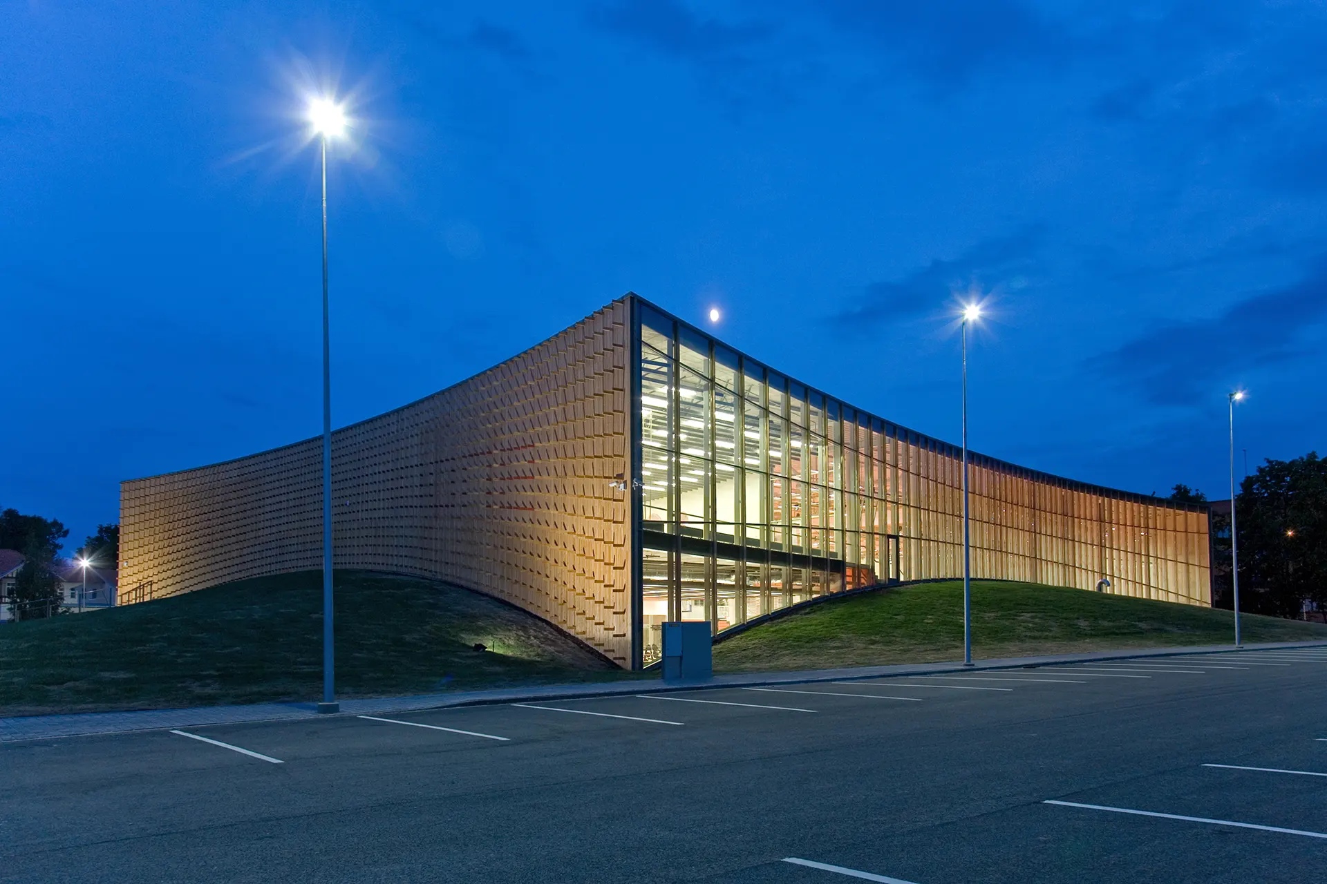 fizibilite analizi abstract exterior of a university sports club 2025 04 04 11 23 57 utc