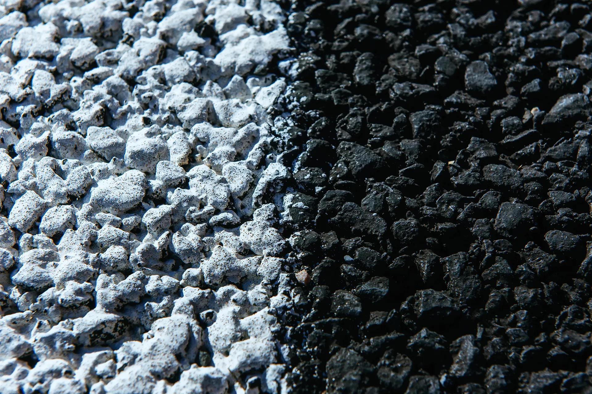 teknik şartname new asphalt texture with white dashed line 2025 03 18 22 24 06 utc